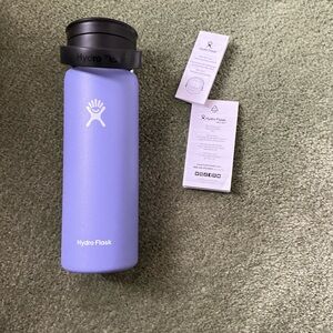 HYDROFLASK 20oz with FLEX SIP LID  LUPINE LILAC COLOUR